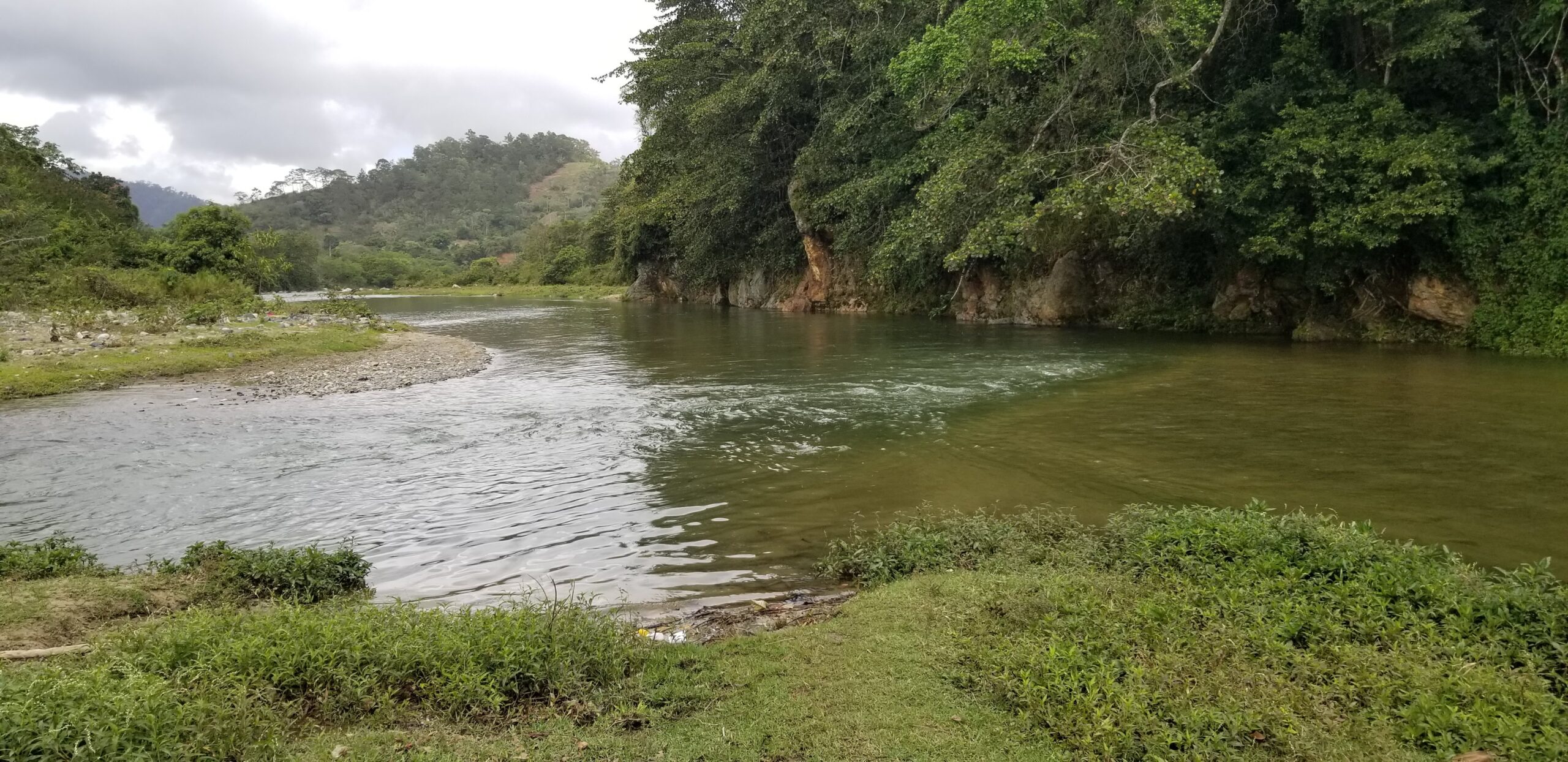 The Confluencia, the actual meeting point of two rivers,  the Jimenoa and Yaque del Norte rivers, look at the color contrast.  The Yaque del Norte is the second largest river in Dominican Republic. 